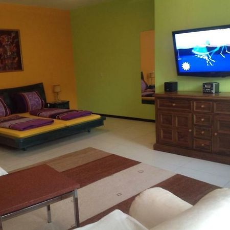 Einfache Monteurwohnung Mit Wlan Und Sat Tv, Netflix Frankweiler Εξωτερικό φωτογραφία
