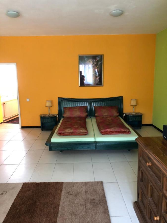 Einfache Monteurwohnung Mit Wlan Und Sat Tv, Netflix Frankweiler Εξωτερικό φωτογραφία